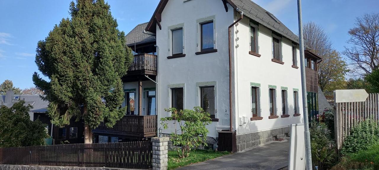 Familienfreundliche Ferienwohnung Erzgebirge ชเนแบร์ก ภายนอก รูปภาพ