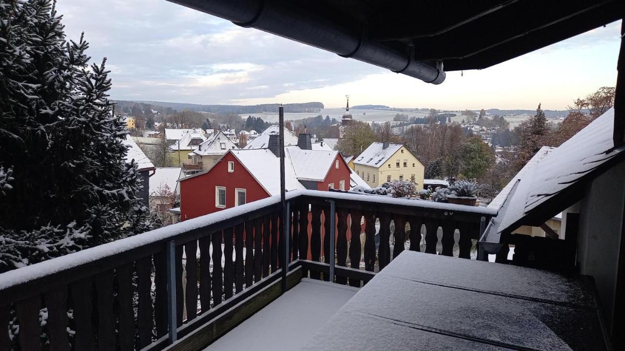 Familienfreundliche Ferienwohnung Erzgebirge ชเนแบร์ก ภายนอก รูปภาพ