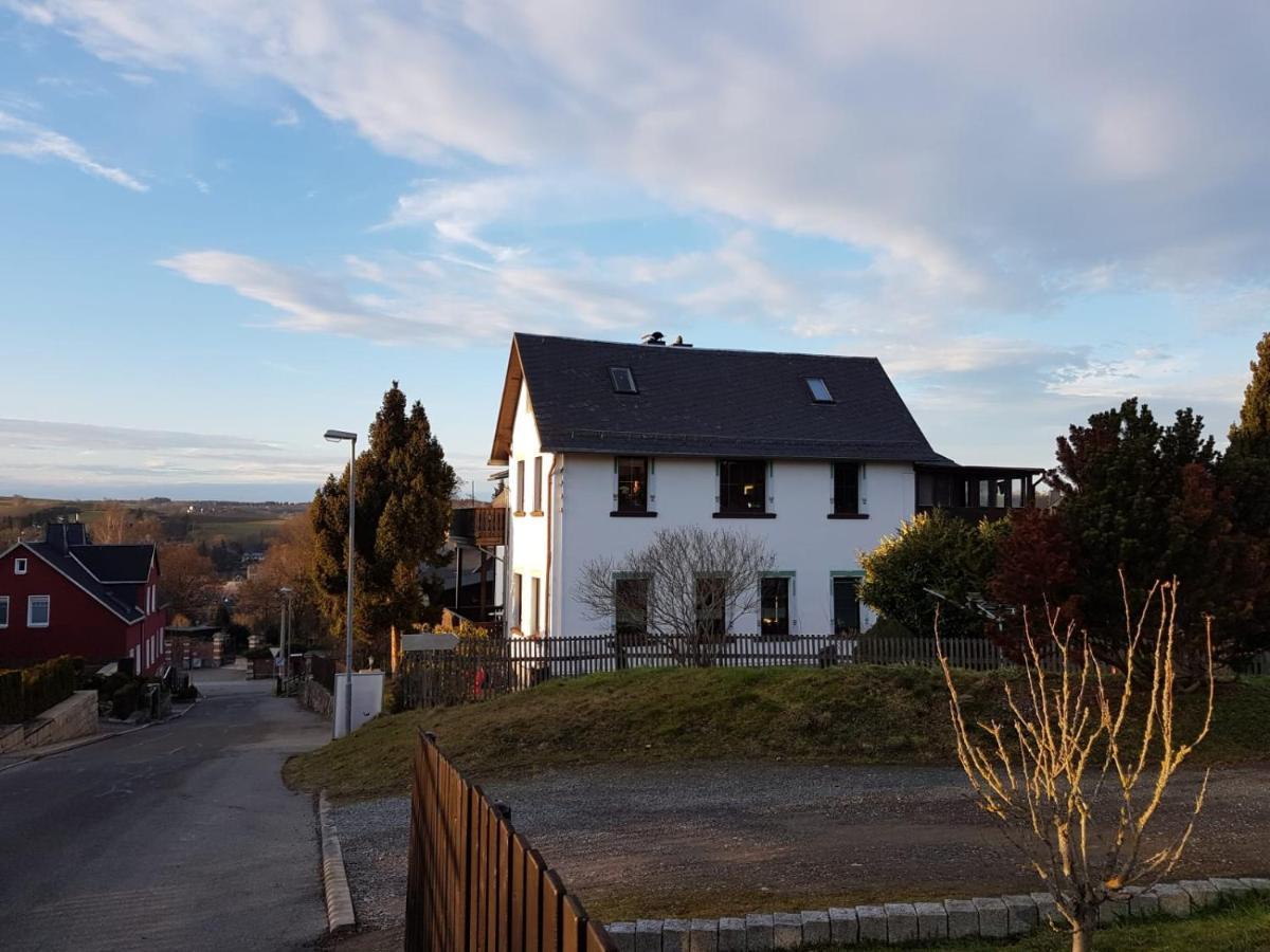 Familienfreundliche Ferienwohnung Erzgebirge ชเนแบร์ก ภายนอก รูปภาพ