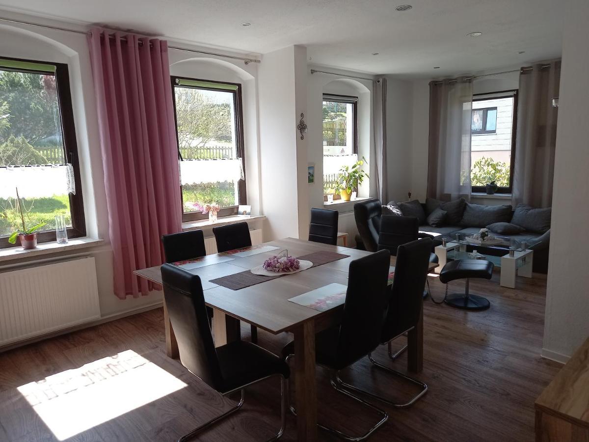 Familienfreundliche Ferienwohnung Erzgebirge ชเนแบร์ก ภายนอก รูปภาพ