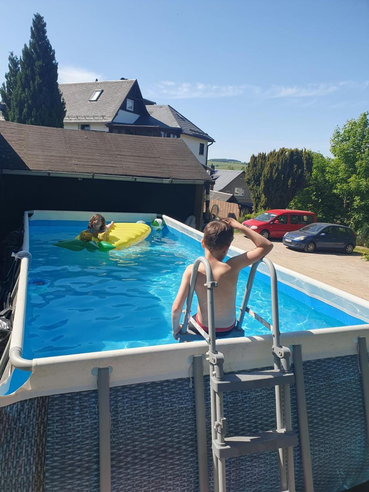Familienfreundliche Ferienwohnung Erzgebirge ชเนแบร์ก ภายนอก รูปภาพ